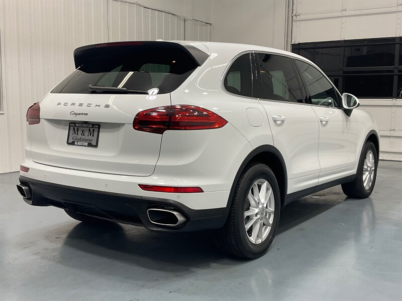 2018 Porsche Cayenne Sport Utility AWD / 3.6L V6 / Sport Chrono Pkg  / Leather / Sunroof / Navigation / Camera - Photo 7 - Gladstone, OR 97027