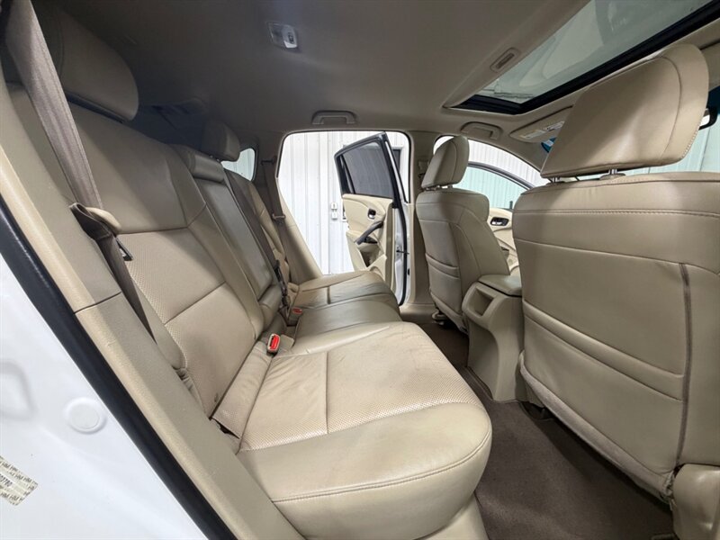 2014 Acura RDX Sport Utility AWD / NEW TIRES / Sunroof / Leather / TIMING BELT SERVICE ALREADY DONE - Photo 11 - Gladstone, OR 97027