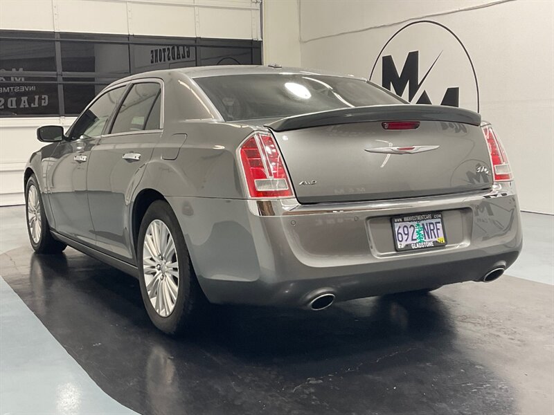 2012 Chrysler 300C AWD / 5.7L V8 HEMI / Panoramic Sunroof  / Leather - Photo 9 - Gladstone, OR 97027