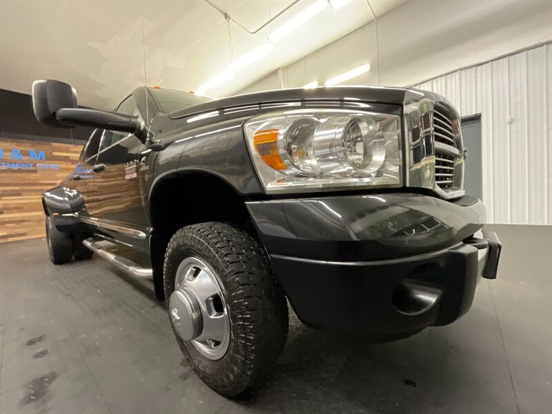 2007 Dodge Ram 3500 Laramie MEGACAB 4X4 / 5.9L DIESEL /DUALLY /1-OWNER  LOCAL OREGON TRUCK / RUST FREE / 1-OWNER / DUALLY / Leather & Heated Seats / CLEAN - Photo 9 - Gladstone, OR 97027