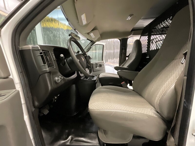 2014 Chevrolet Express Cargo Van 2500 / 4.8L V8 / NEW TIRES / 1-OWNER  /LOCAL FULLSIZE CARGO VAN / SHELVES SETUP / 148,000 MILES - Photo 16 - Gladstone, OR 97027