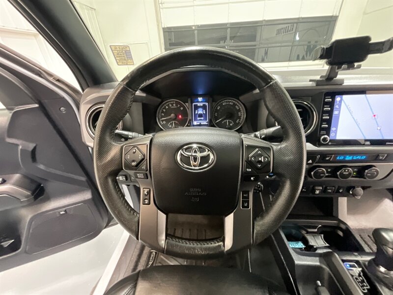 2021 Toyota Tacoma TRD Premium Off-Road 4X4 / ICON LIFT / TECH PKG /LONG BED / ZERO RUST / CRAWL CONTROL - Photo 15 - Gladstone, OR 97027