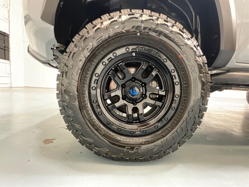2021 Toyota Tacoma TRD Premium Off-Road 4X4 / ICON LIFT / TECH PKG /LONG BED / ZERO RUST / CRAWL CONTROL - Photo 24 - Gladstone, OR 97027