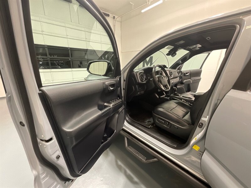 2021 Toyota Tacoma TRD Premium Off-Road 4X4 / ICON LIFT / TECH PKG /LONG BED / ZERO RUST / CRAWL CONTROL - Photo 33 - Gladstone, OR 97027