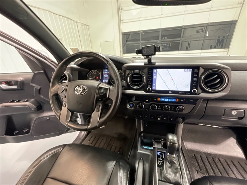 2021 Toyota Tacoma TRD Premium Off-Road 4X4 / ICON LIFT / TECH PKG /LONG BED / ZERO RUST / CRAWL CONTROL - Photo 16 - Gladstone, OR 97027