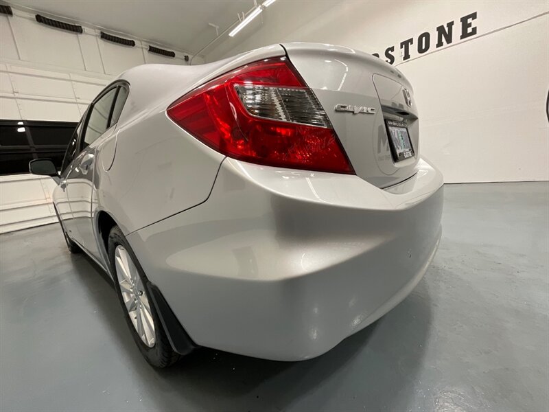 2012 Honda Civic EX-L Sedan / 4Cyl / Sunroof / Leather / 78K MILES  / LOCAL CAR / Heated Seats & Leather - Photo 33 - Gladstone, OR 97027