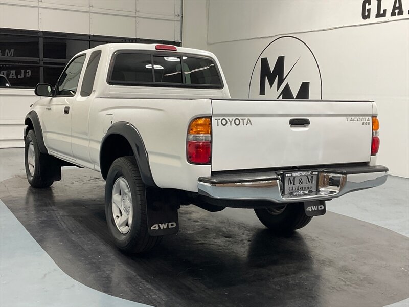 2004 Toyota Tacoma SR5 Extra Cab 4X4 / 2.7L 4Cyl / ONLY 104,000 MILES  / LOCAL OREGON TRUCK w. ZERO RUST - Photo 8 - Gladstone, OR 97027