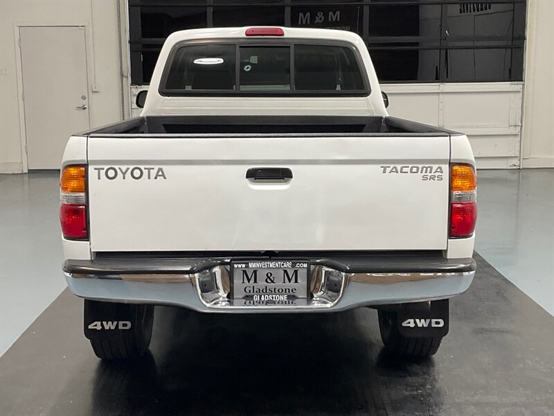 2004 Toyota Tacoma SR5 Extra Cab 4X4 / 2.7L 4Cyl / ONLY 104,000 MILES  / LOCAL OREGON TRUCK w. ZERO RUST - Photo 6 - Gladstone, OR 97027