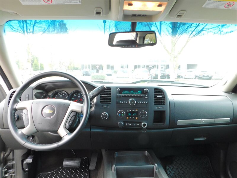 2012 Chevrolet Silverado 3500 LT Z71 OFF RD  4X4 / 6.6L DURAMAX DIESEL / 1-OWNER   - Photo 34 - Portland, OR 97217