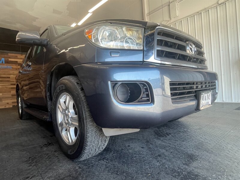 2008 Toyota Sequoia SR5 Sport Utility 4X4 / 5.7L V8 / NEW TIRES   - Photo 26 - Gladstone, OR 97027