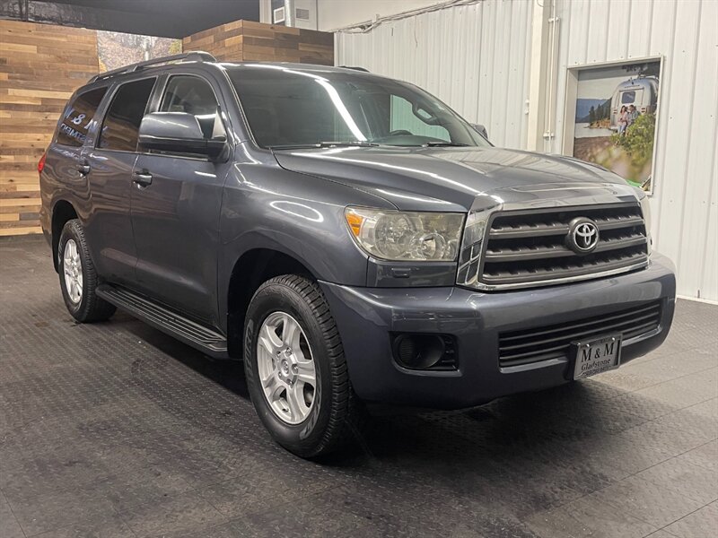 2008 Toyota Sequoia SR5 Sport Utility 4X4 / 5.7L V8 / NEW TIRES   - Photo 2 - Gladstone, OR 97027