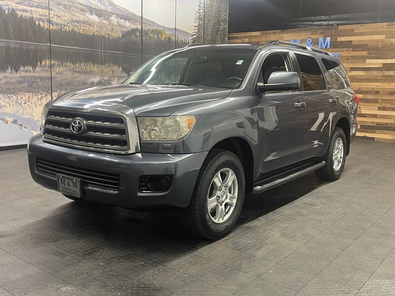 2008 Toyota Sequoia SR5 Sport Utility 4X4 / 5.7L V8 / NEW TIRES   - Photo 1 - Gladstone, OR 97027