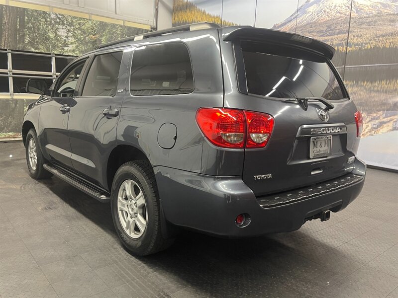 2008 Toyota Sequoia SR5 Sport Utility 4X4 / 5.7L V8 / NEW TIRES   - Photo 7 - Gladstone, OR 97027