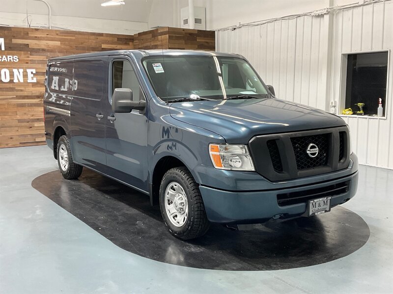 2013 Nissan NV 2500 HD S / V8 / CARGO VAN / NEW TIRES   - Photo 2 - Gladstone, OR 97027