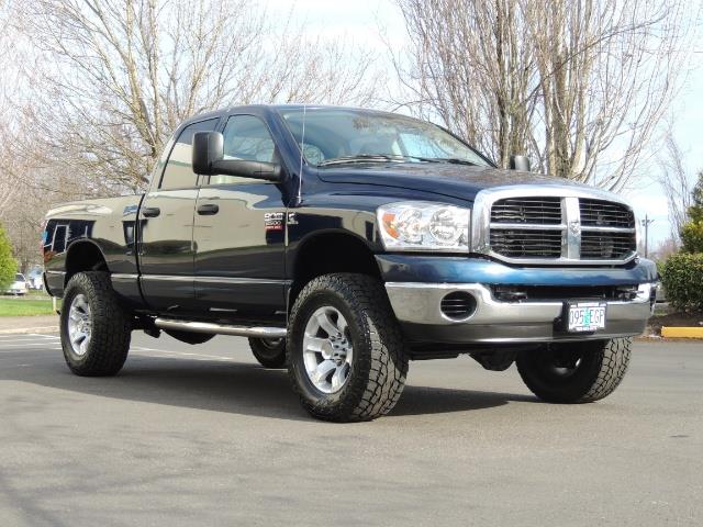 2009 Dodge Ram 2500 SXT / 4X4 / 6.7 Liter CUMMINS DIESEL / 62K MILES