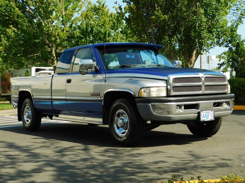 1996 Dodge Ram 2500 Laramie 5.9L DIESEL / 5-SPEED MANUAL / 12-VALVE   - Photo 2 - Portland, OR 97217