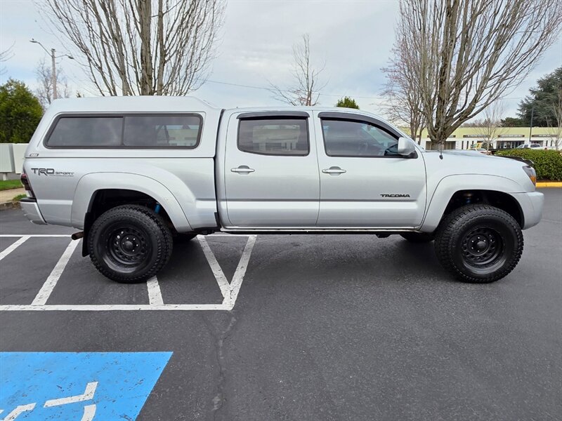 2006 Toyota Tacoma 4X4 DOUBLE CAB V6 LONG BED / DVD NAVi CAM / LIFTED  / 4.0L / HIGH ROOF TOPPER / LOCAL TRUCK / NO RUST - Photo 4 - Portland, OR 97217