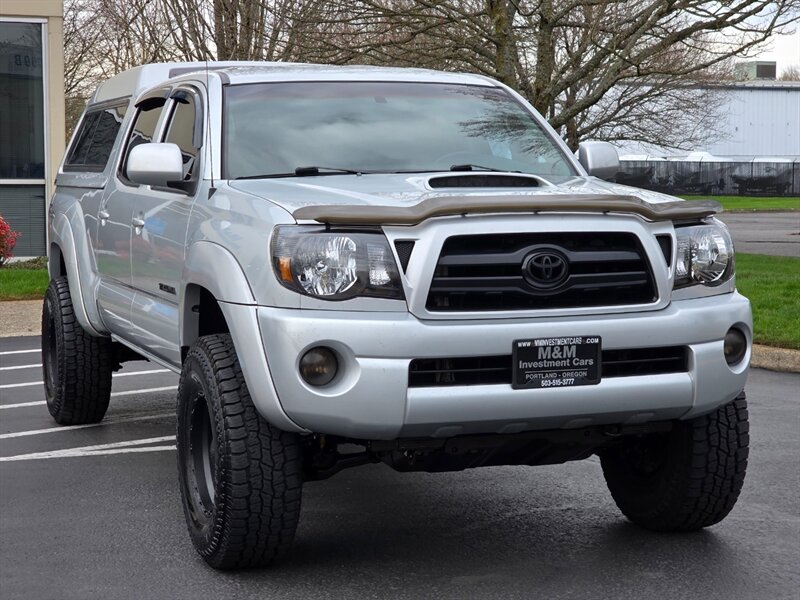2006 Toyota Tacoma 4X4 DOUBLE CAB V6 LONG BED / DVD NAVi CAM / LIFTED  / 4.0L / HIGH ROOF TOPPER / LOCAL TRUCK / NO RUST - Photo 2 - Portland, OR 97217