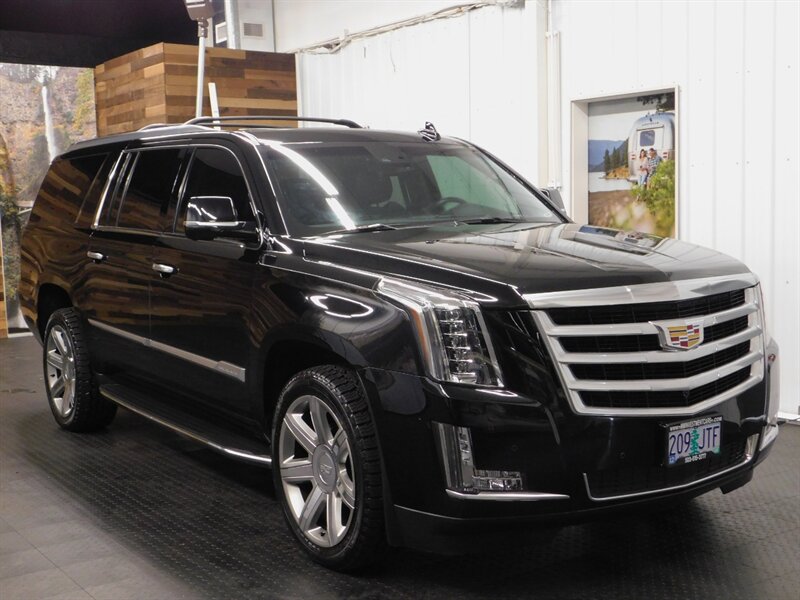 2016 Cadillac Escalade ESV Premium Collecti   - Photo 2 - Gladstone, OR 97027