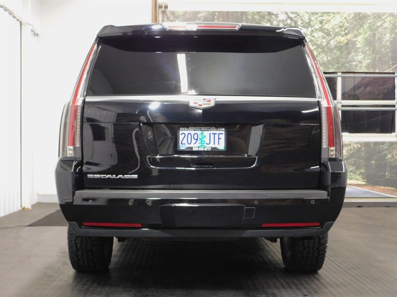 2016 Cadillac Escalade ESV Premium Collecti   - Photo 6 - Gladstone, OR 97027