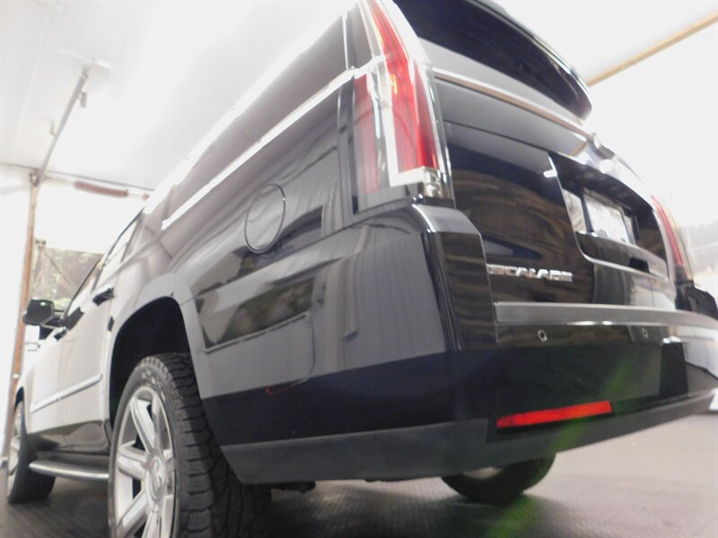 2016 Cadillac Escalade ESV Premium Collecti   - Photo 41 - Gladstone, OR 97027