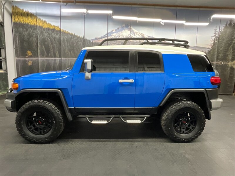 2007 Toyota FJ Cruiser 4dr SUV 4X4 / 6-SPEED / NEW WHEELS & TIRES  LIFTED w/ NEW WHEELS & TIRES / 6-SPEED / SUPER CLEAN - Photo 3 - Gladstone, OR 97027