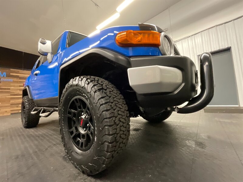 2007 Toyota FJ Cruiser 4dr SUV 4X4 / 6-SPEED / NEW WHEELS & TIRES  LIFTED w/ NEW WHEELS & TIRES / 6-SPEED / SUPER CLEAN - Photo 10 - Gladstone, OR 97027