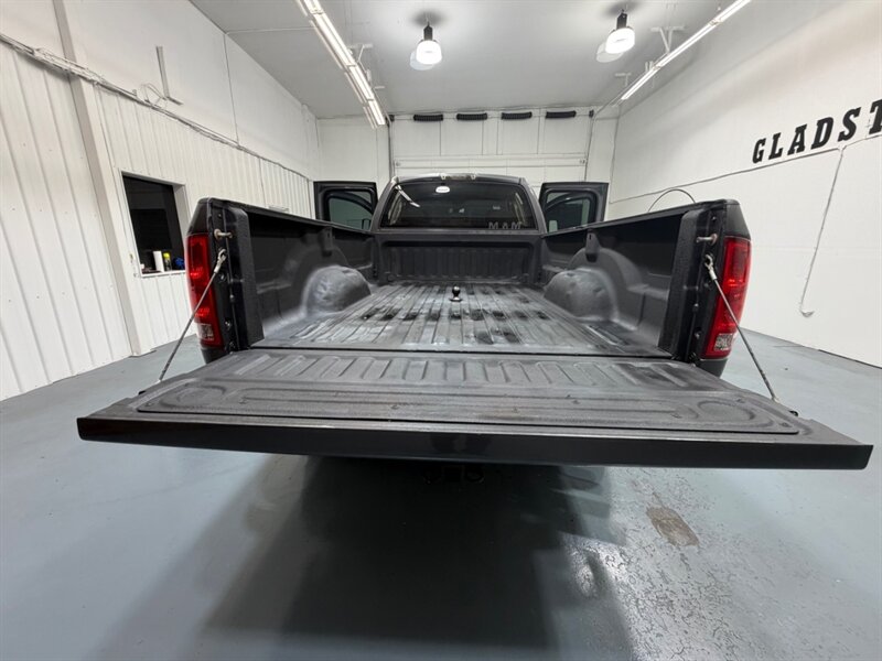 2003 Dodge Ram 2500 SLT 4X4 6-SPEED MANUAL 5.9L CUMMINS DIESEL /LONG BED / ZERO RUST - Photo 10 - Gladstone, OR 97027
