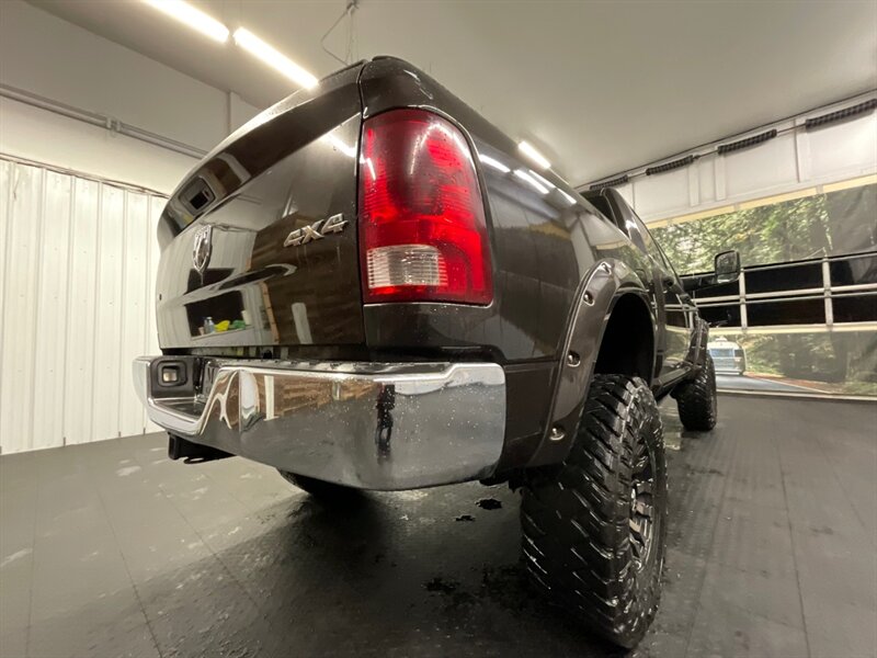 2010 Dodge Ram 3500 SLT Crew Cab 4X4 / 6.7L DIESEL / LIFTED LIFTED  Backup Camera / LIFTED w/ 37 " MUD TIRES & 17 " FUEL WHEELS / SHARP & CLEAN !! - Photo 11 - Gladstone, OR 97027