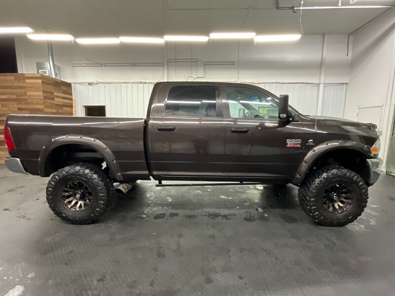 2010 Dodge Ram 3500 SLT Crew Cab 4X4 / 6.7L DIESEL / LIFTED LIFTED  Backup Camera / LIFTED w/ 37 " MUD TIRES & 17 " FUEL WHEELS / SHARP & CLEAN !! - Photo 4 - Gladstone, OR 97027