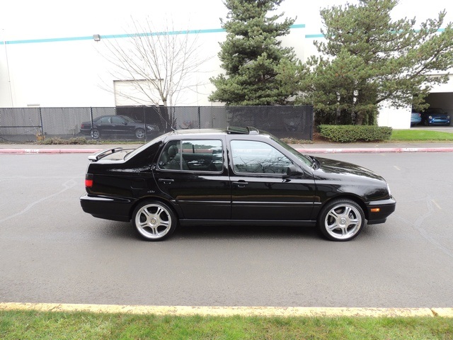 1998 Volkswagen Jetta GLX VR6   - Photo 7 - Portland, OR 97217