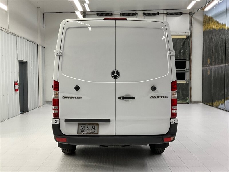 2013 Mercedes-Benz Sprinter 2500 CARGO VAN /3.0L DIESEL/ 1-OWNER / 64,000 MILE  /144 " WB STANDARD ROOF / NEW TIRES / SHARP & CLEAN !! - Photo 6 - Gladstone, OR 97027