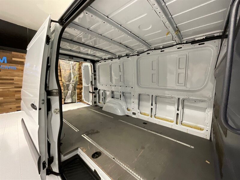 2013 Mercedes-Benz Sprinter 2500 CARGO VAN /3.0L DIESEL/ 1-OWNER / 64,000 MILE  /144 " WB STANDARD ROOF / NEW TIRES / SHARP & CLEAN !! - Photo 11 - Gladstone, OR 97027