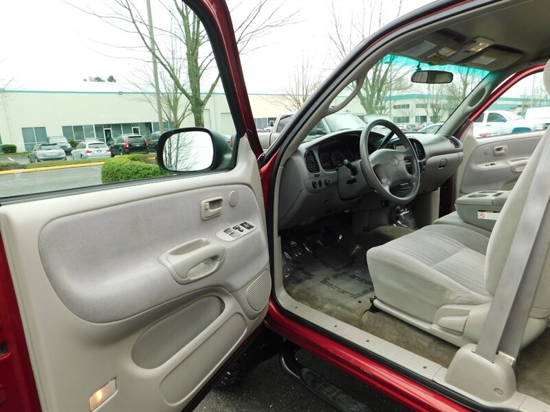 2000 Toyota Tundra SR5 4X4 V8 4.7L / LIFTED / ONLY 102K MILES !!!   - Photo 13 - Portland, OR 97217