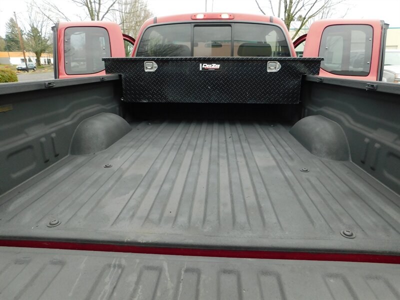 2000 Toyota Tundra SR5 4X4 V8 4.7L / LIFTED / ONLY 102K MILES !!!   - Photo 20 - Portland, OR 97217