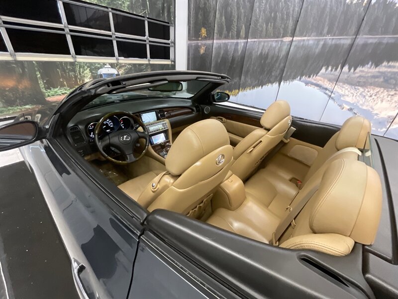 2006 Lexus SC 430 2Dr Convertible Hard Top / LOCAL / 69,000 MILE  / Leather Heated seats / Navigation & Camera / MARK LEVINSON SOUND - Photo 13 - Gladstone, OR 97027