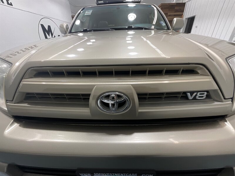 2003 Toyota 4Runner Limited 4x4 / 4.7L V8 / LIFTED w. NEW TIRES  / Leather & Navigation - Photo 30 - Gladstone, OR 97027