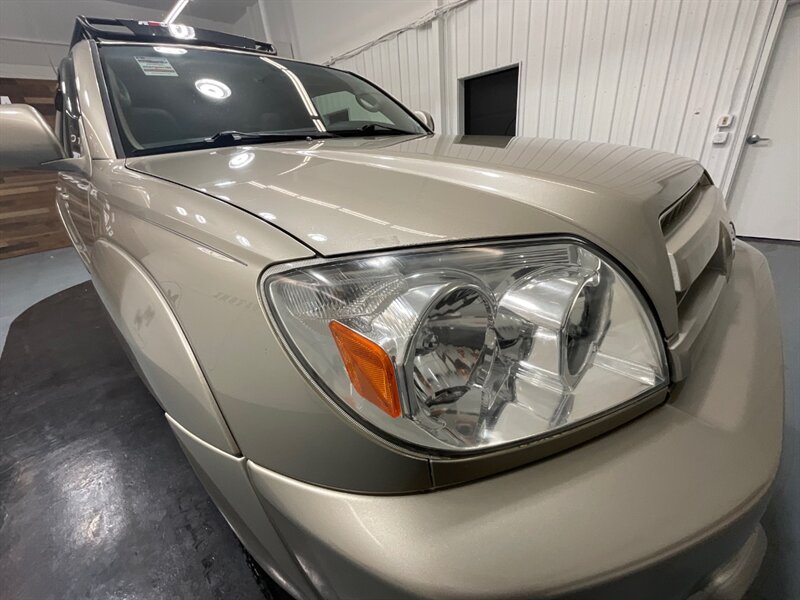 2003 Toyota 4Runner Limited 4x4 / 4.7L V8 / LIFTED w. NEW TIRES  / Leather & Navigation - Photo 29 - Gladstone, OR 97027