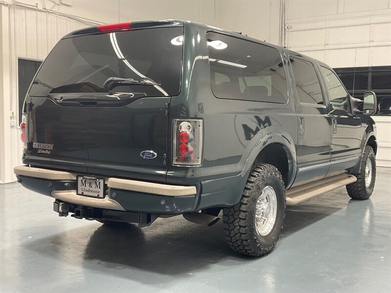 2002 Ford Excursion Limited 4X4 / 7.3L DIESEL / NEW TIRES / 141K MILES  / COMPLETELY STOCK w. ZERO RUST - Photo 7 - Gladstone, OR 97027