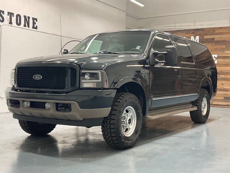 2002 Ford Excursion Limited 4X4 / 7.3L DIESEL / NEW TIRES / 141K MILES  / COMPLETELY STOCK w. ZERO RUST - Photo 1 - Gladstone, OR 97027