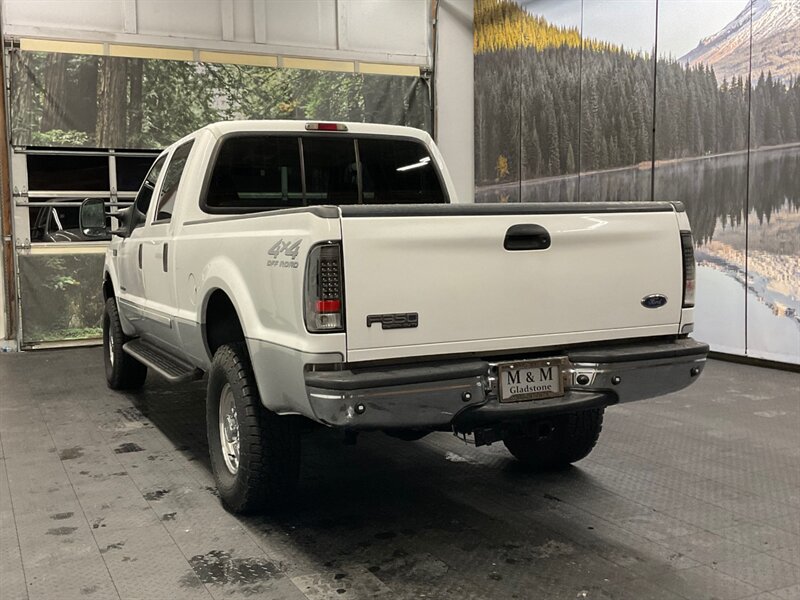 2002 Ford F-350 Lariat Crew Cab 4X4 / 7.3L DIESEL / 1-OWNER  Leather seats / 1-TON / NEW TIRES / RUST FREE / ONLY 118,000 MILES - Photo 7 - Gladstone, OR 97027