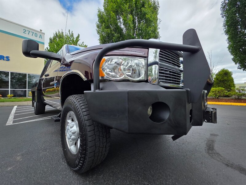 2004 Dodge Ram 3500 Flat Bed / 4X4 / 6 Speed / 5.9L CUMMINS DIESEL / Manual Transmission / Winch / High Output / Exhaust Brake / 1-TON - Photo 10 - Portland, OR 97217