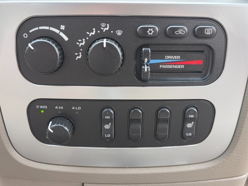 2004 Dodge Ram 3500 Flat Bed / 4X4 / 6 Speed / 5.9L CUMMINS DIESEL / Manual Transmission / Winch / High Output / Exhaust Brake / 1-TON - Photo 36 - Portland, OR 97217