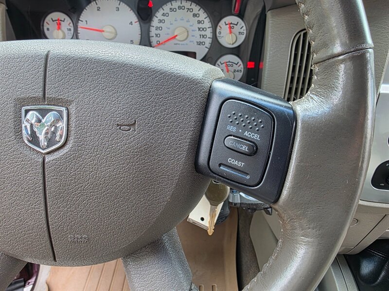 2004 Dodge Ram 3500 Flat Bed / 4X4 / 6 Speed / 5.9L CUMMINS DIESEL / Manual Transmission / Winch / High Output / Exhaust Brake / 1-TON - Photo 34 - Portland, OR 97217