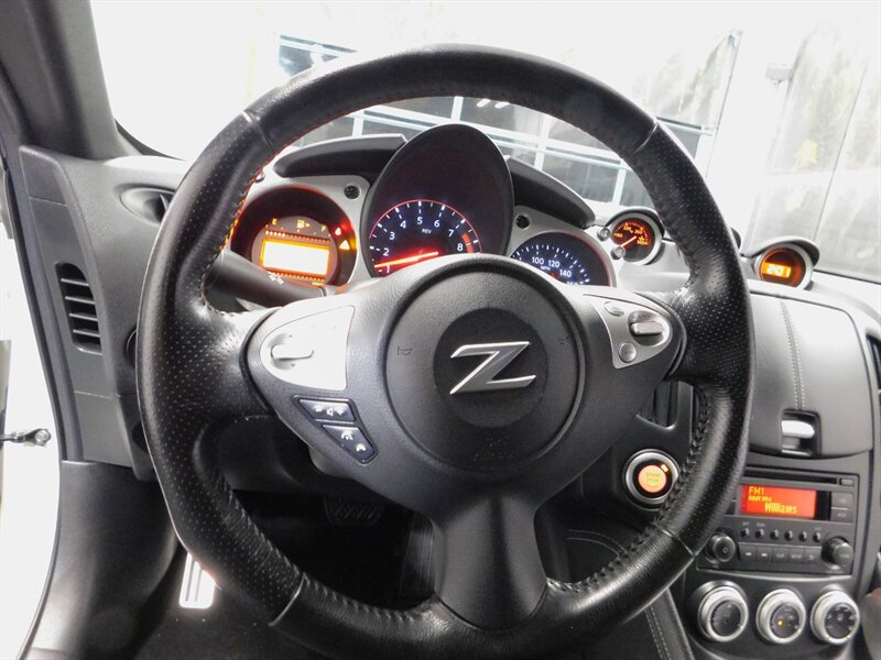 2015 Nissan 370Z   - Photo 17 - Gladstone, OR 97027