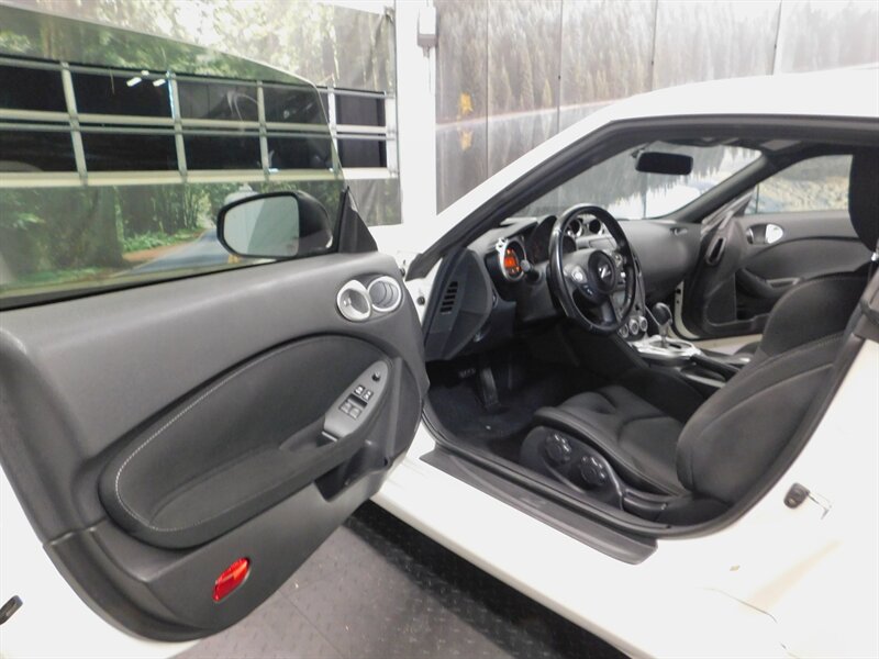 2015 Nissan 370Z   - Photo 13 - Gladstone, OR 97027