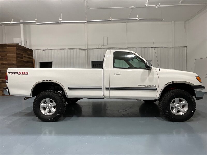 2001 Toyota Tundra SR5 Regular Cab Long Bed 4X4 / 4.7L V8 / NEW LIFT / NEW LIFT w. NEW TIRES / NEW TIMING BELT +WATER PUMP SERVICE JUST DONE / ZERO RUST - Photo 4 - Gladstone, OR 97027