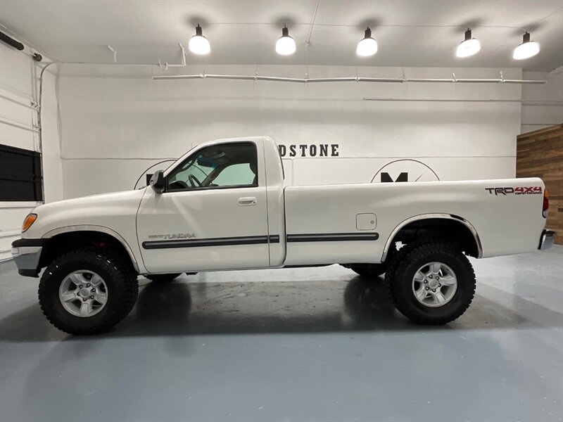 2001 Toyota Tundra SR5 Regular Cab Long Bed 4X4 / 4.7L V8 / NEW LIFT / NEW LIFT w. NEW TIRES / NEW TIMING BELT +WATER PUMP SERVICE JUST DONE / ZERO RUST - Photo 3 - Gladstone, OR 97027