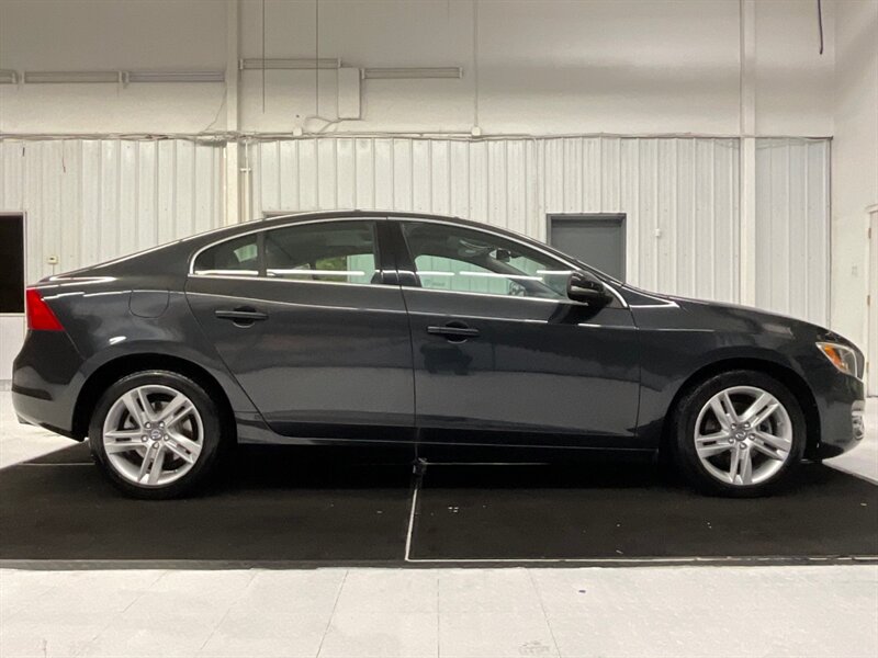 2015 Volvo S60 T5 Drive-E Premier Sedan/ 4Cyl Turbo /54,000 MILES  / Leather & Heated Seats / Sunroof - Photo 4 - Gladstone, OR 97027