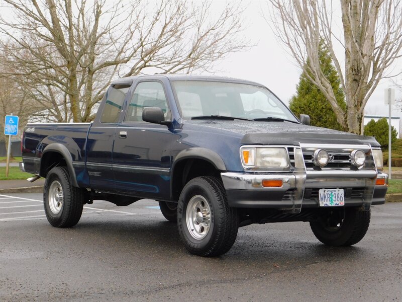 1995 Toyota T100 4X4 / V6 3.4L / 5-SPEED MANUAL / Tacoma / CLEAN   - Photo 2 - Portland, OR 97217